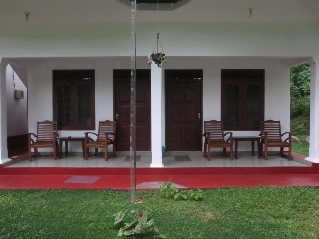 Jungle Holiday Home Hikkaduwa Exterior photo